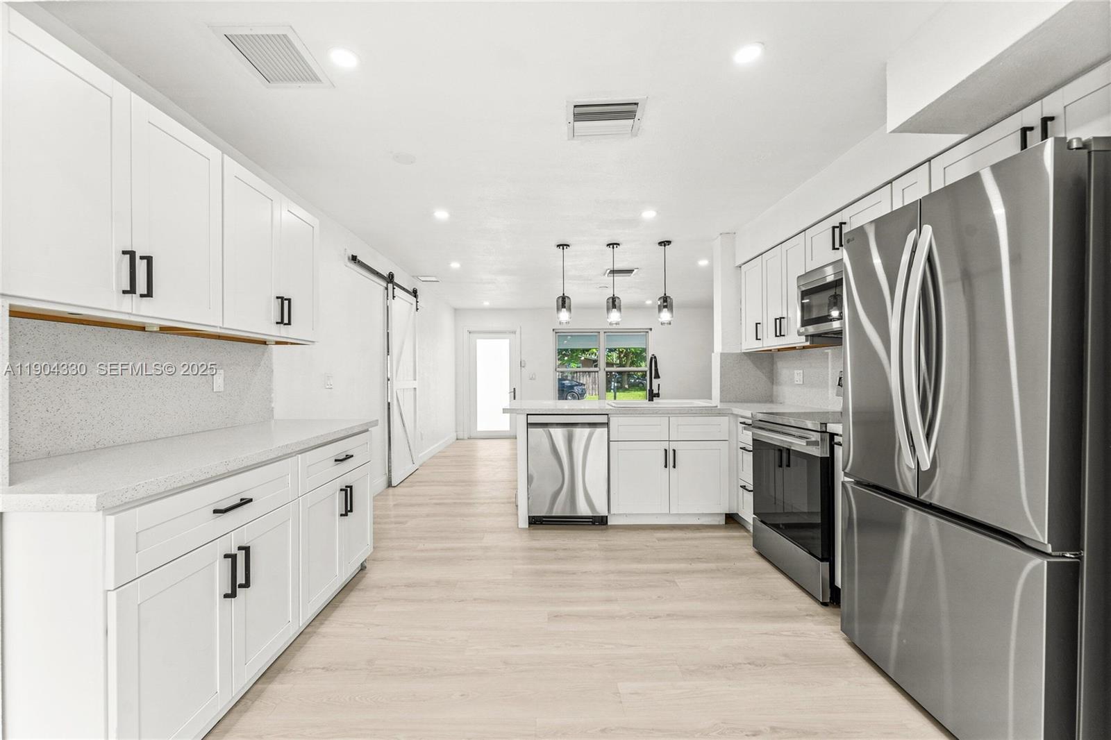 AVON HEIGHTS - Residential