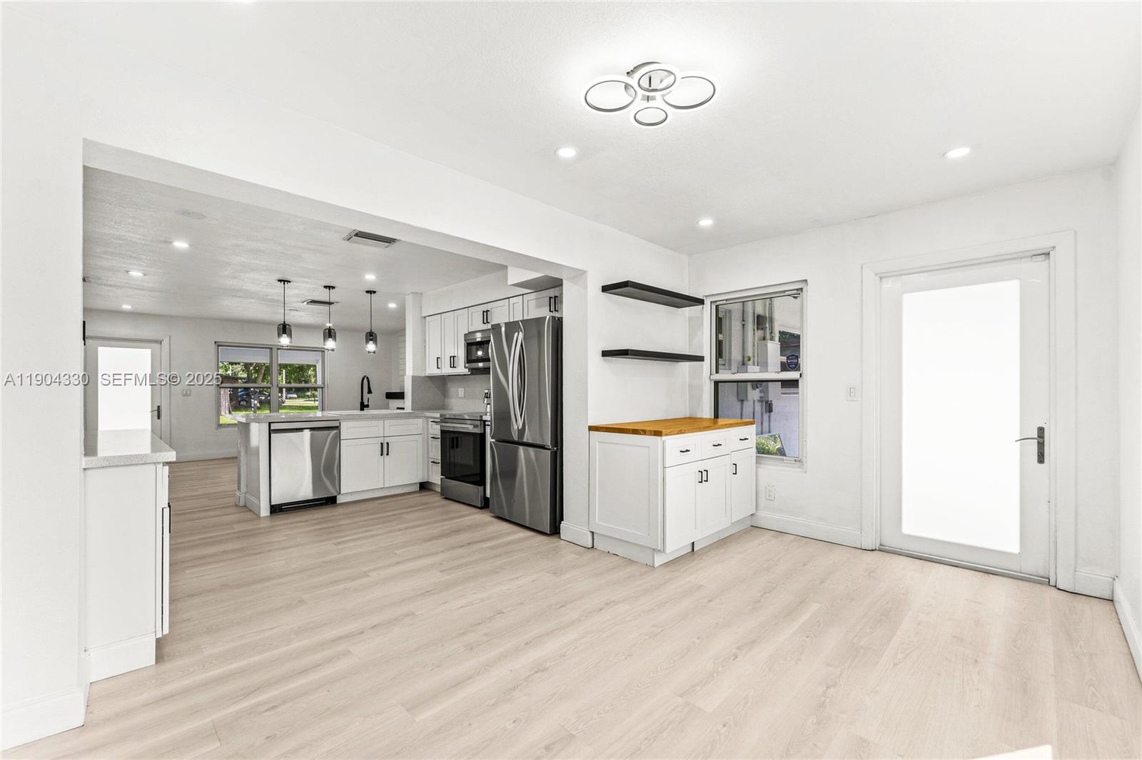 AVON HEIGHTS - Residential