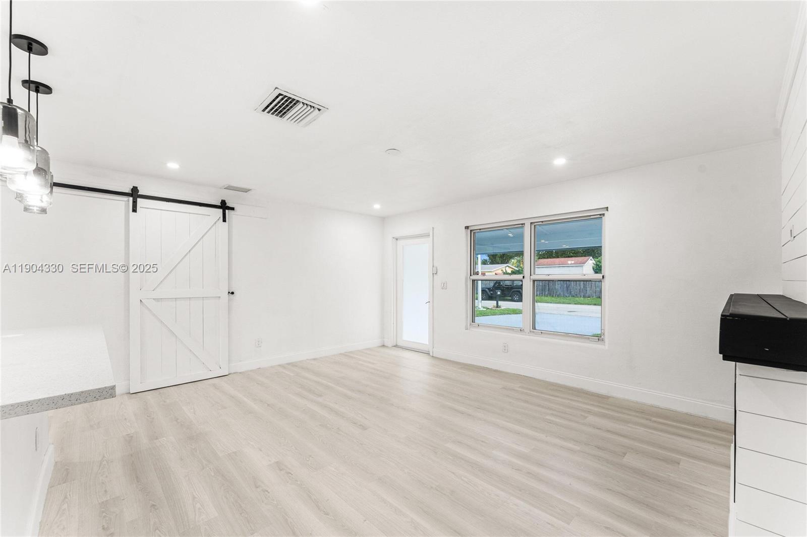 AVON HEIGHTS - Residential