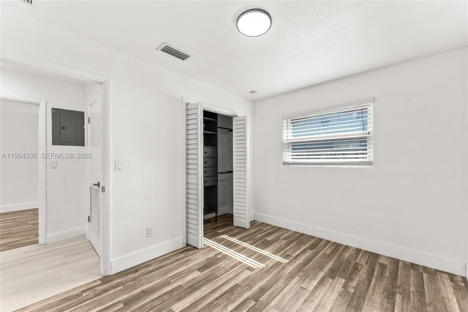 AVON HEIGHTS - Residential