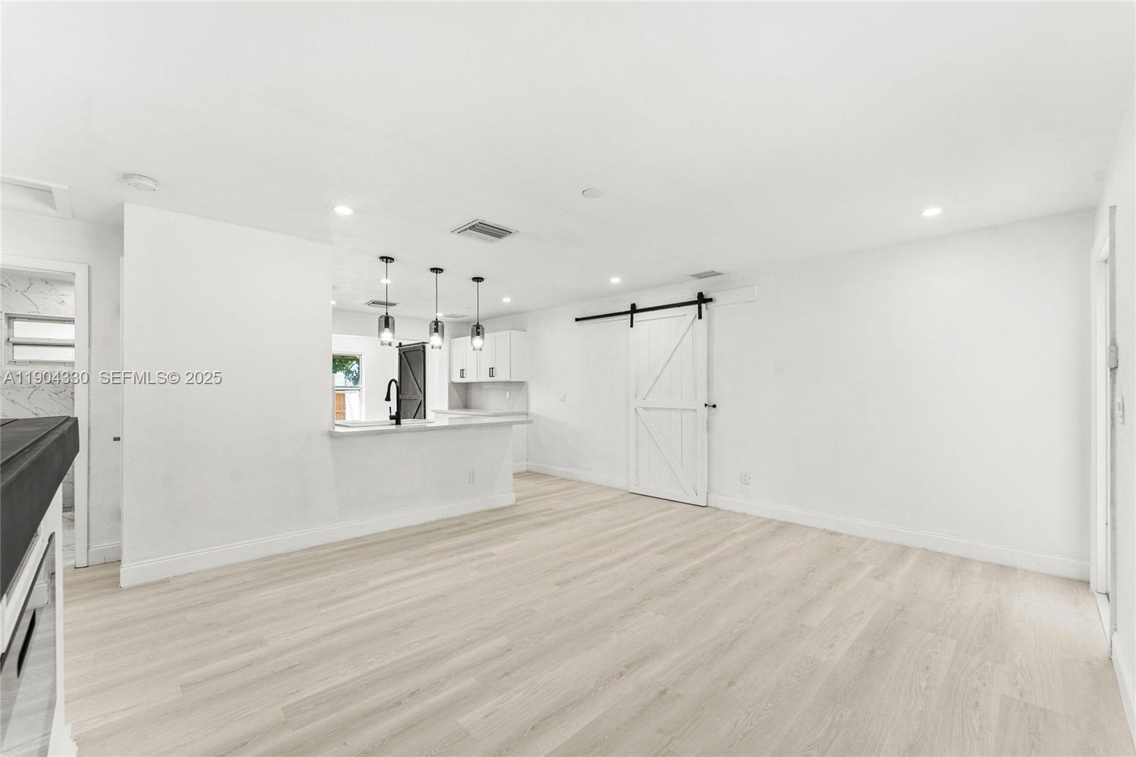 AVON HEIGHTS - Residential