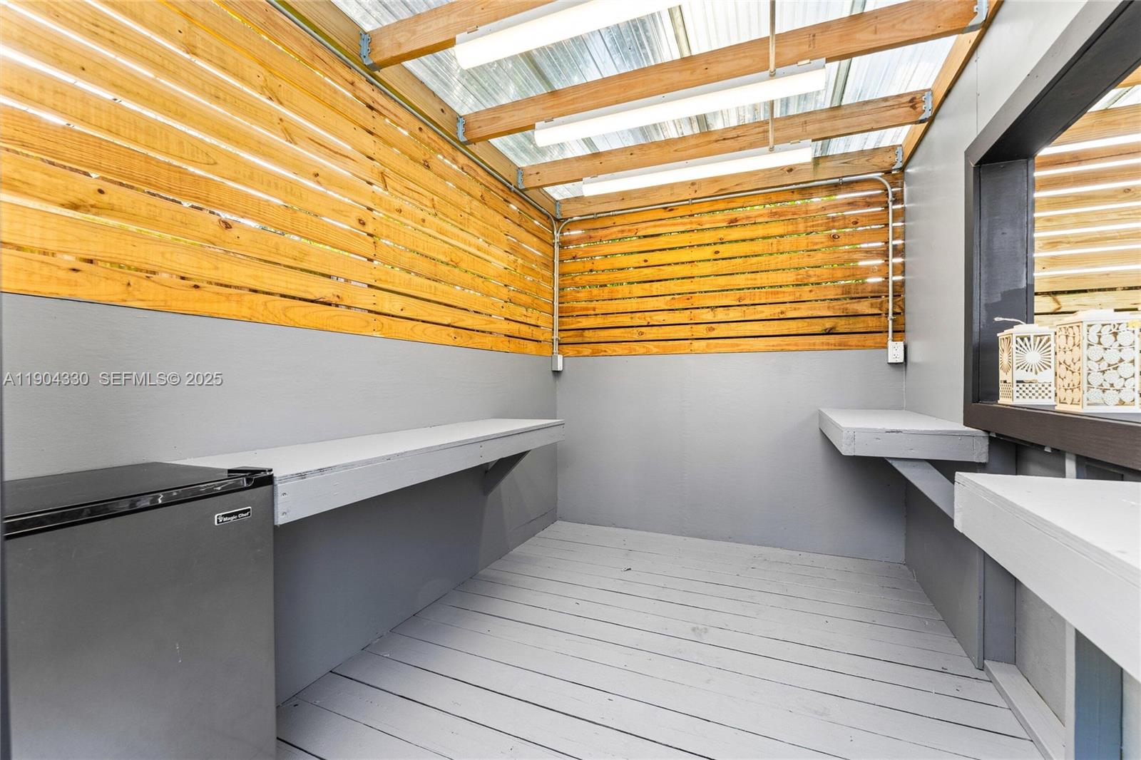 AVON HEIGHTS - Residential