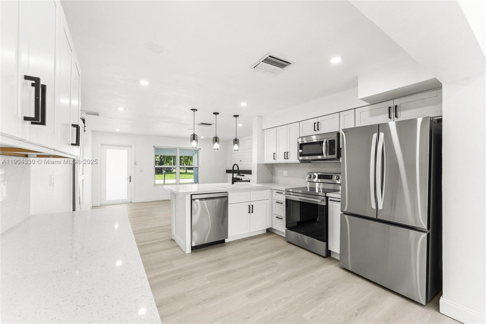 AVON HEIGHTS - Residential