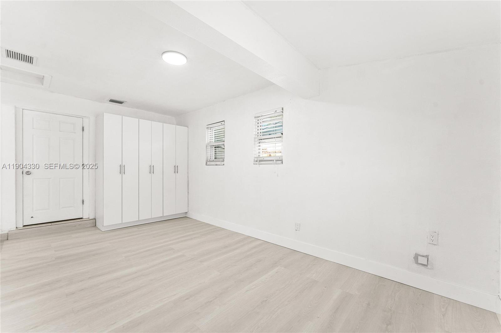 AVON HEIGHTS - Residential