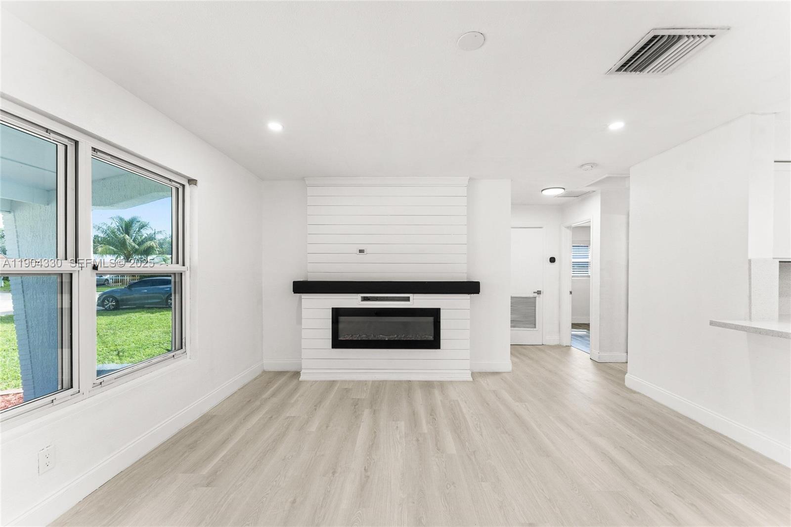 AVON HEIGHTS - Residential