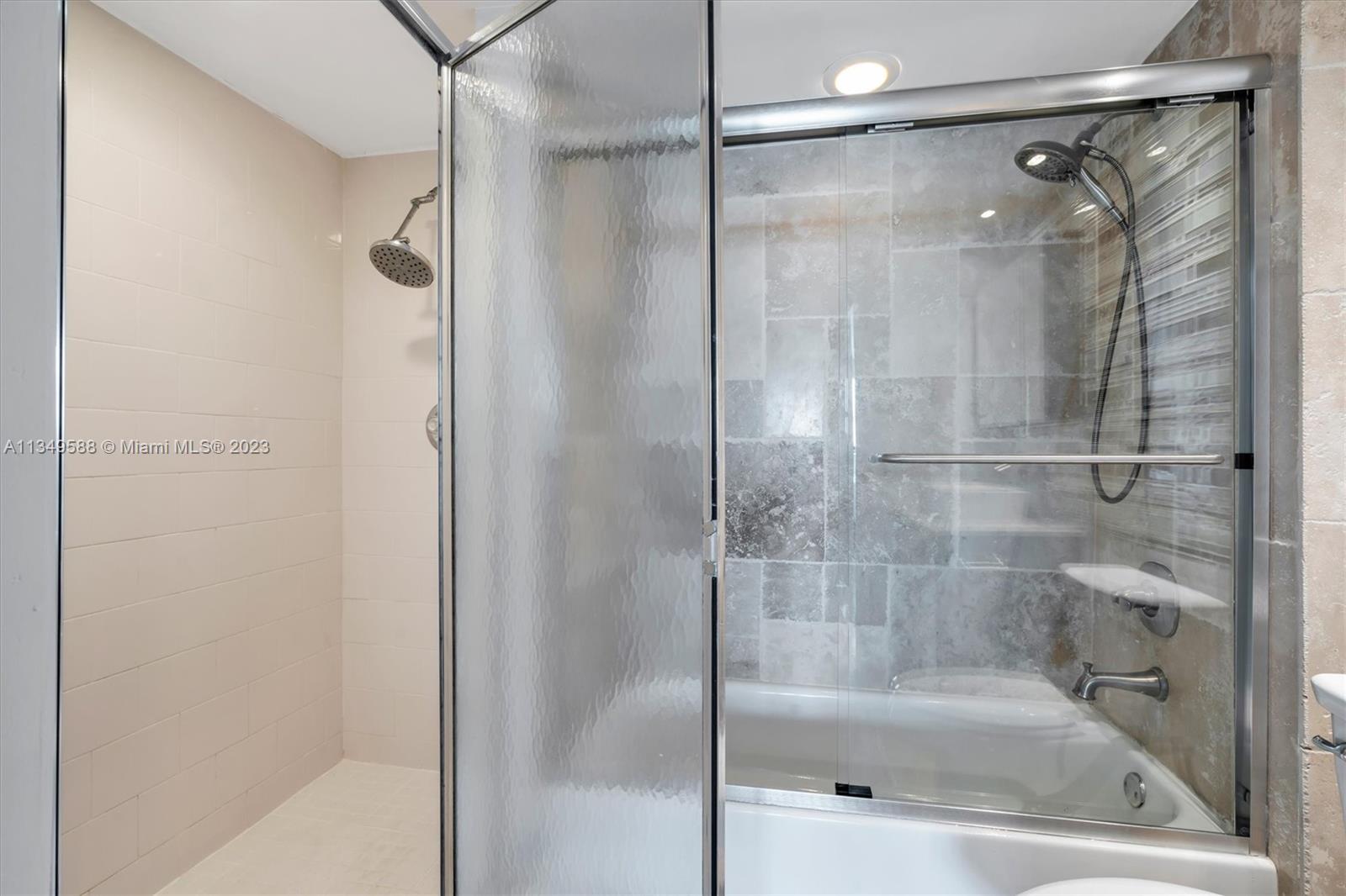 THE FLORIDIAN CONDO - Residential Lease