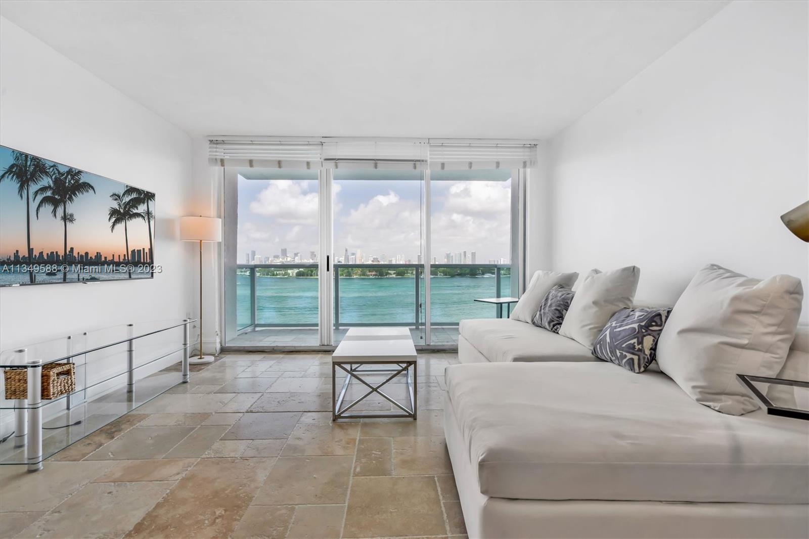 THE FLORIDIAN CONDO - Residential Lease