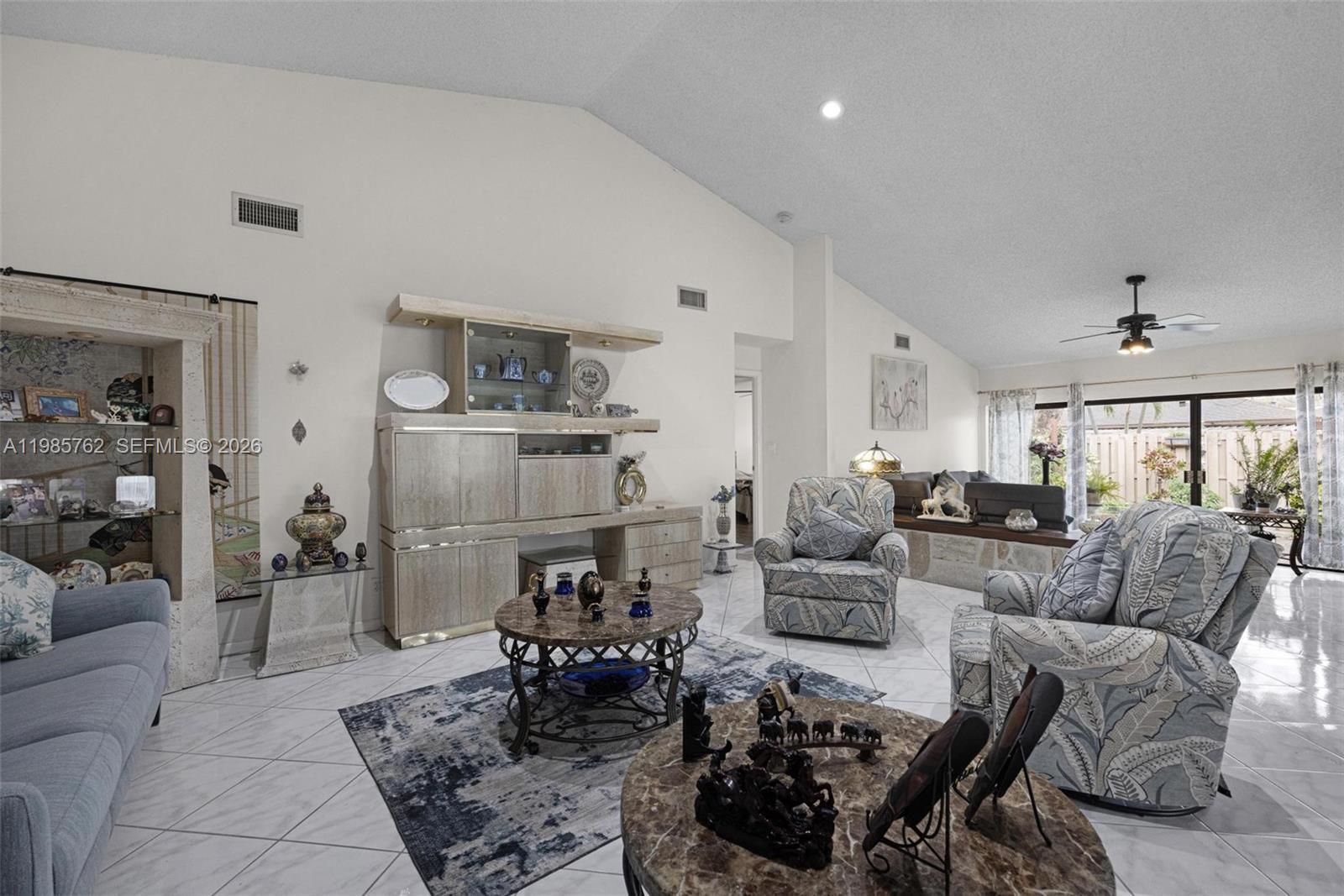 NOVA HILLS CONDOMINIUM 2 - Residential