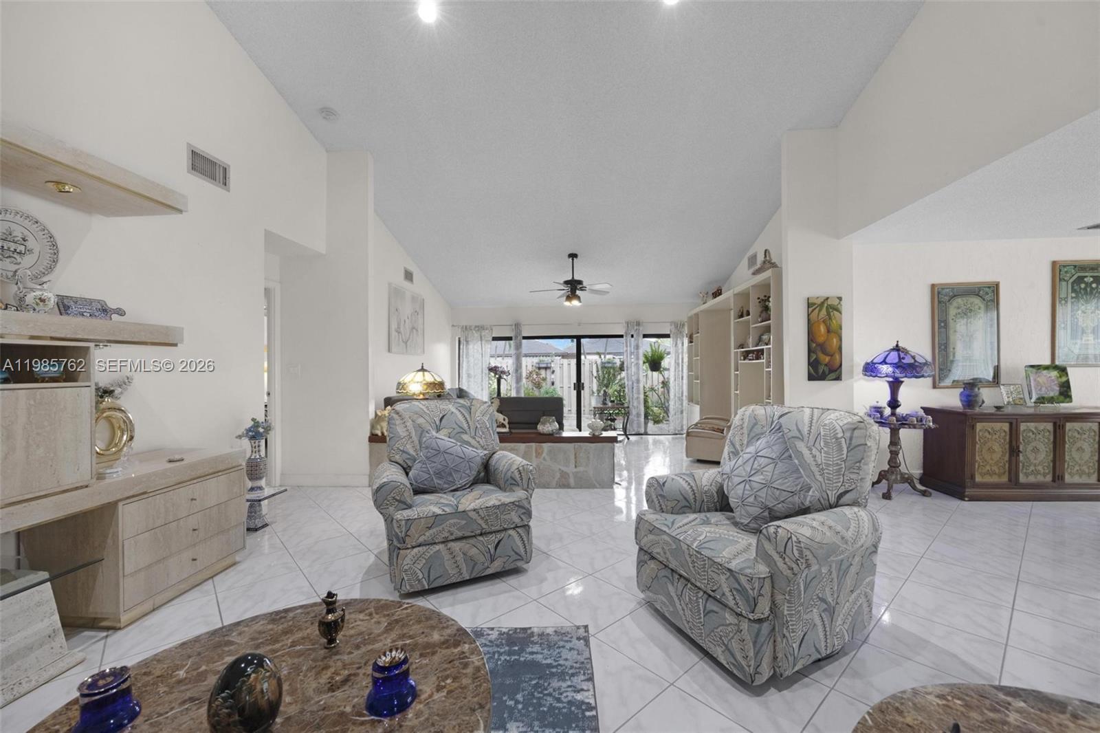 NOVA HILLS CONDOMINIUM 2 - Residential