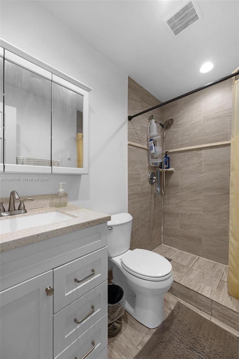 NOVA HILLS CONDOMINIUM 2 - Residential