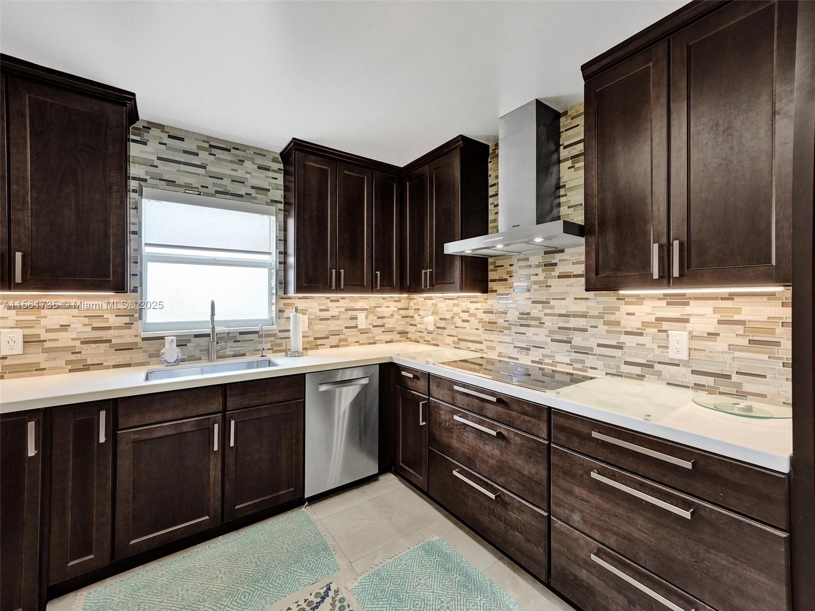 COVERED BRIDGE CONDO - Residential