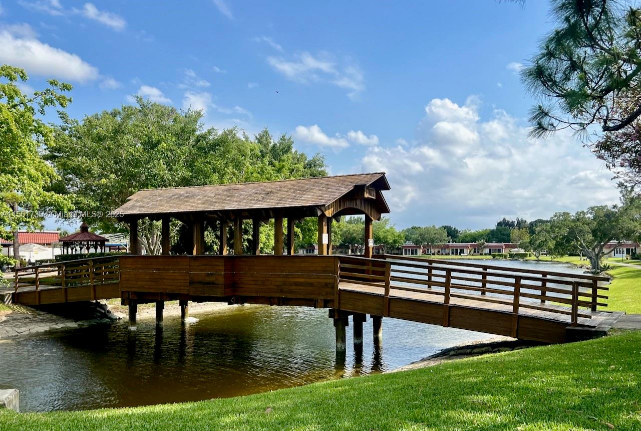 COVERED BRIDGE CONDO - Residential