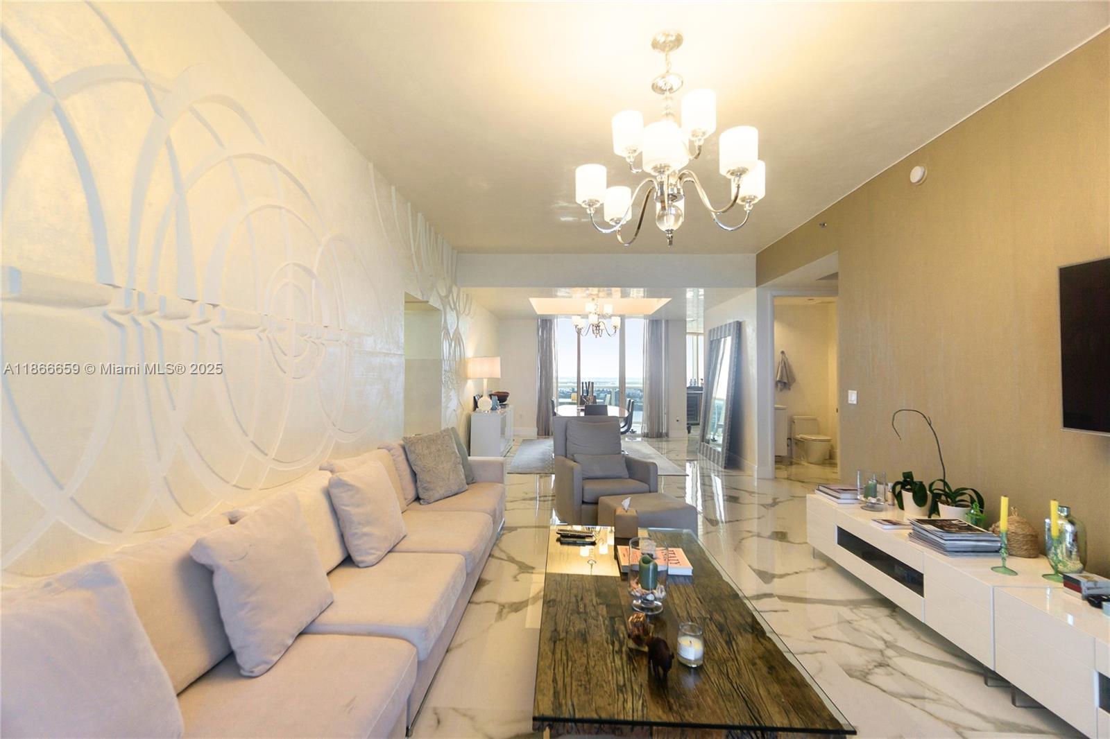 15811 Collins Ave 2606