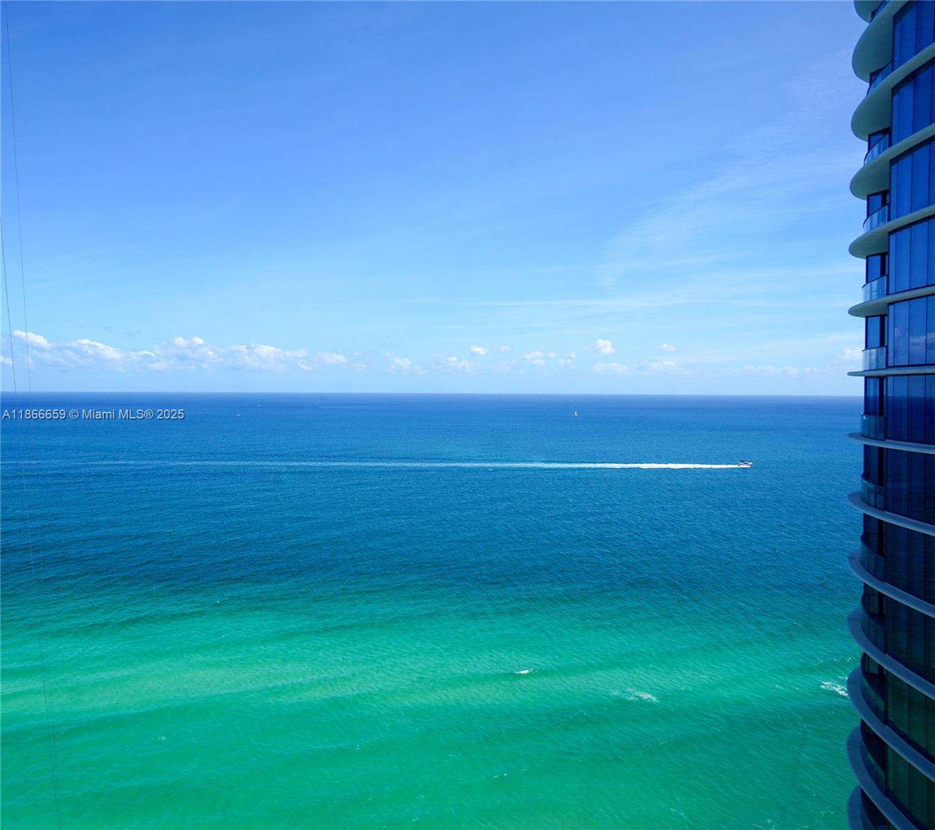 TDR TOWER III CONDO - Residential