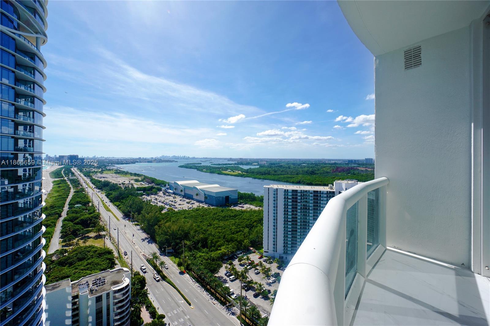 TDR TOWER III CONDO - Residential