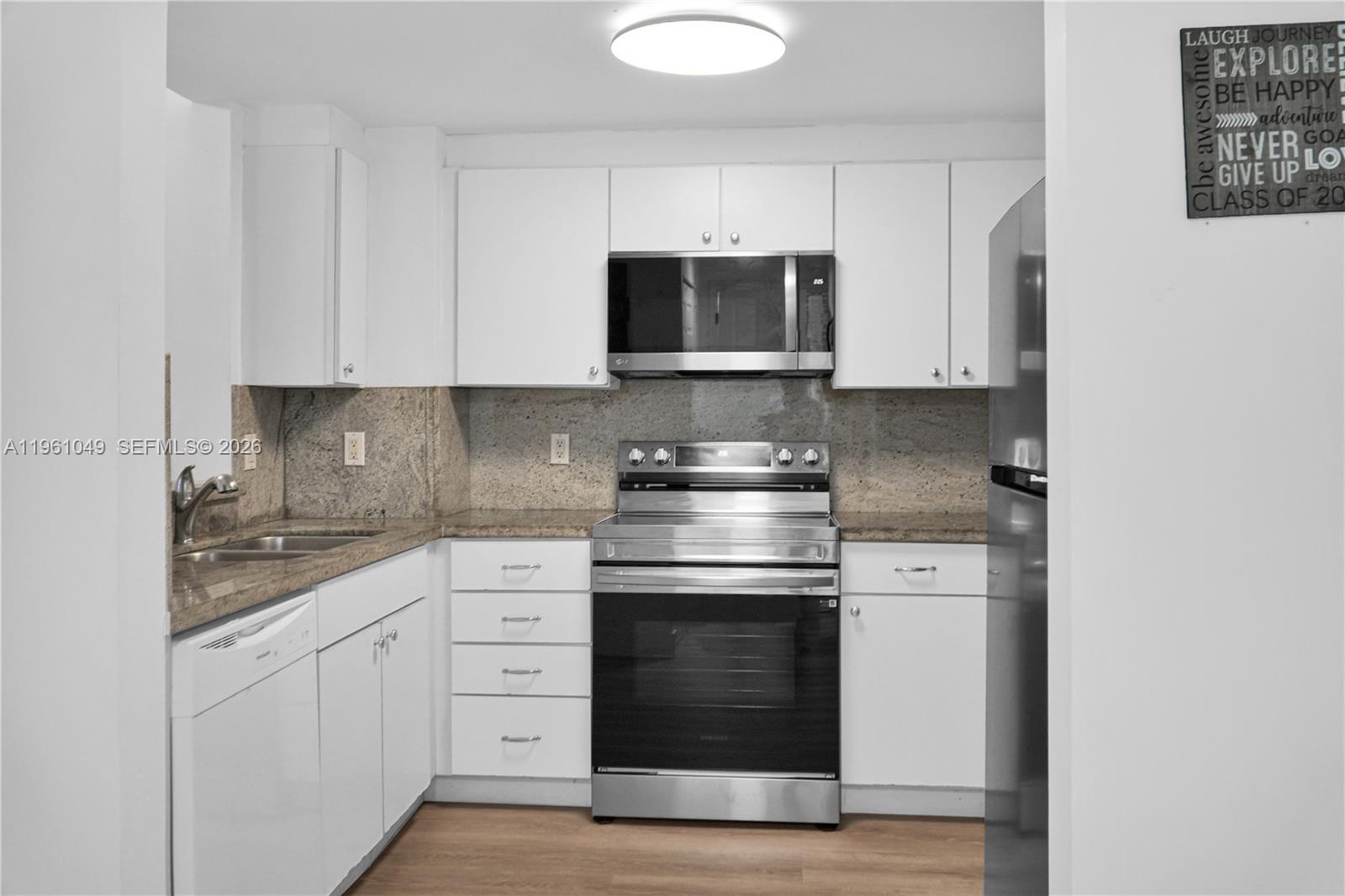 VUE AT BRICKELL CONDO - Residential