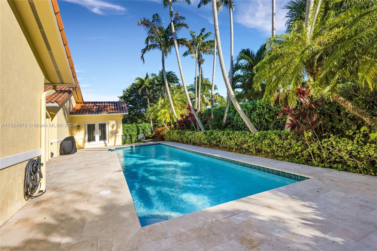 PINE BAY ESTATES SOUTH - Residential