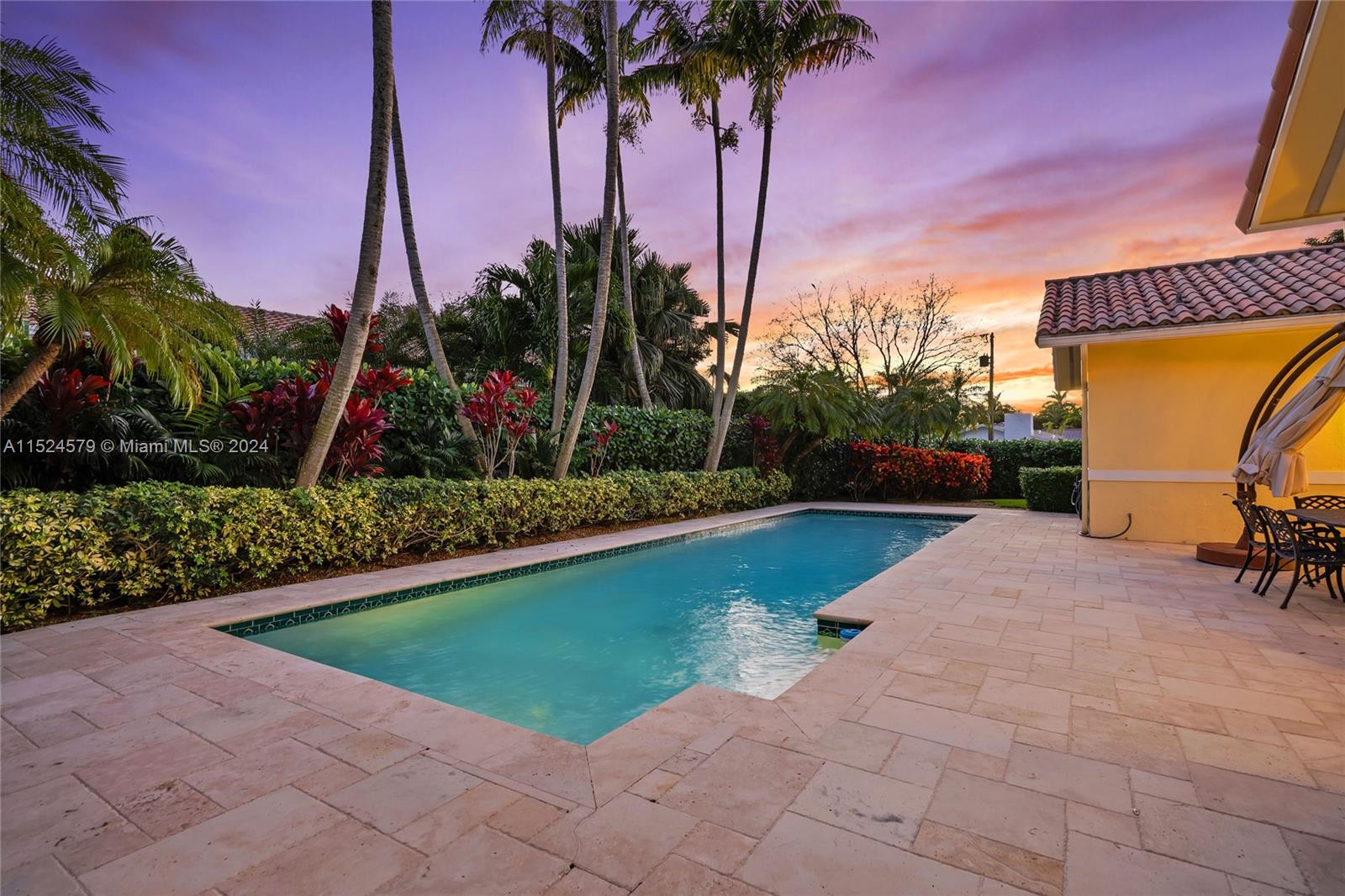 PINE BAY ESTATES SOUTH - Residential