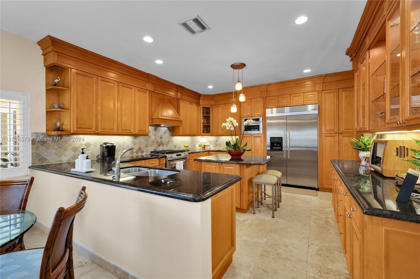 PINE BAY ESTATES SOUTH - Residential