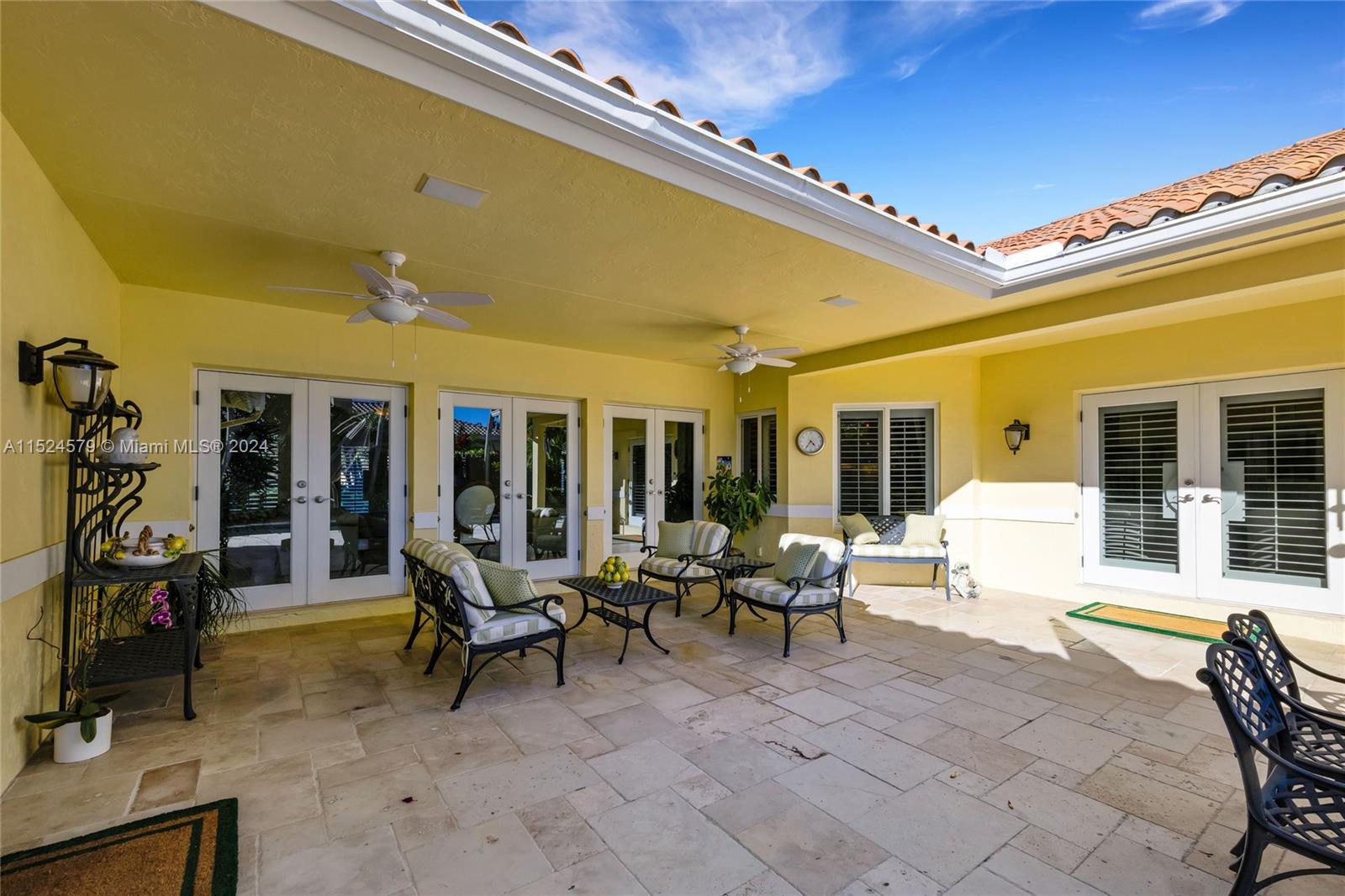 PINE BAY ESTATES SOUTH - Residential