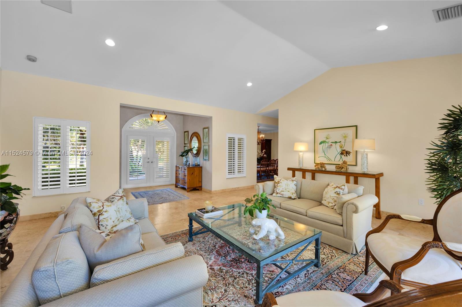 PINE BAY ESTATES SOUTH - Residential