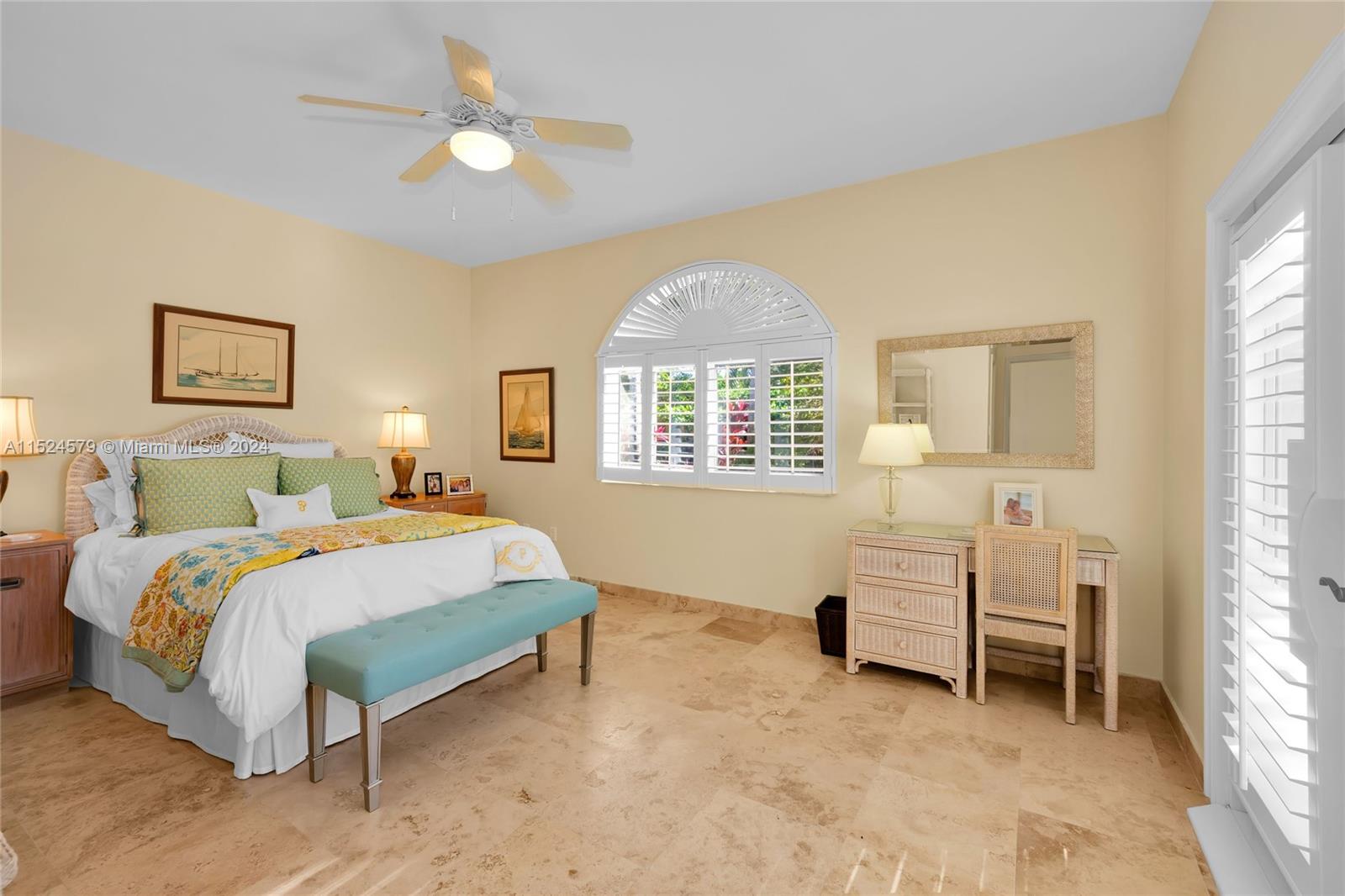 PINE BAY ESTATES SOUTH - Residential