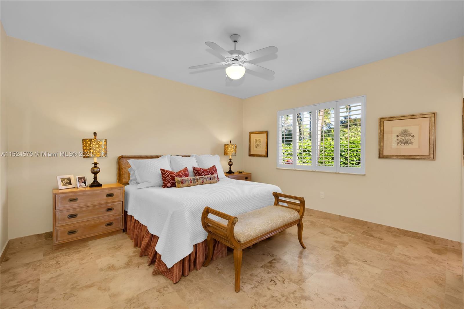 PINE BAY ESTATES SOUTH - Residential