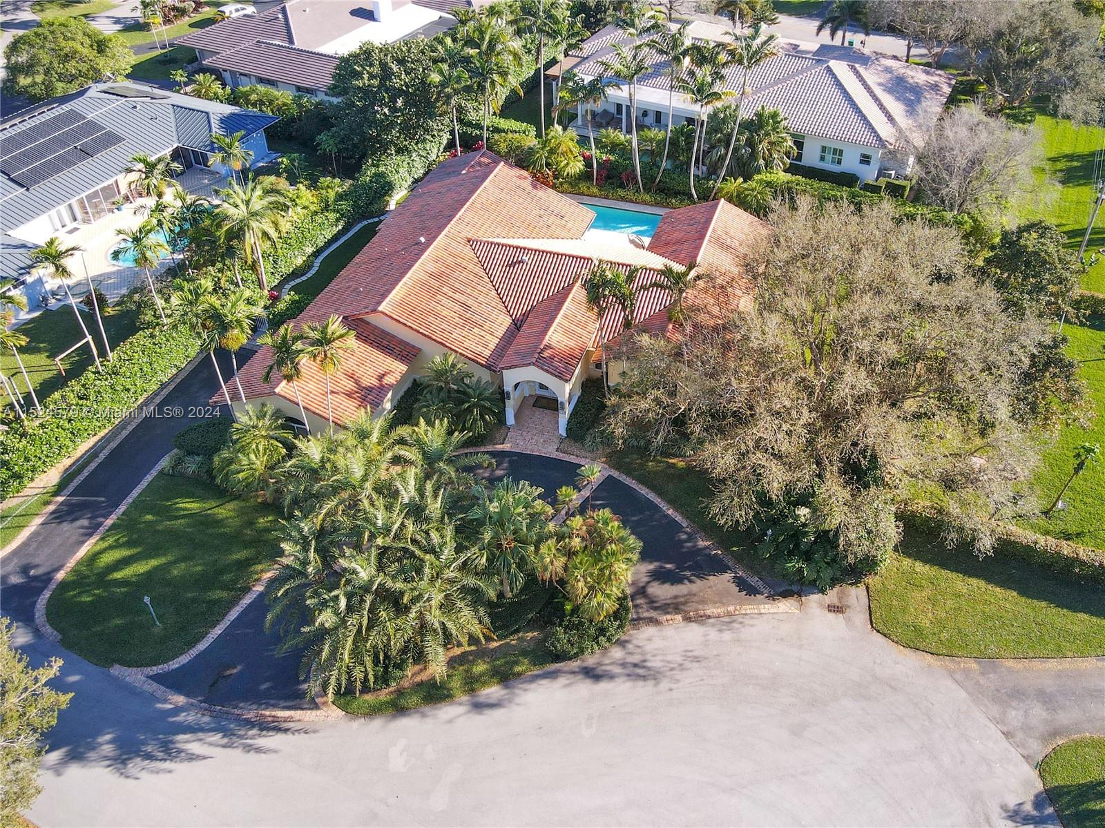 PINE BAY ESTATES SOUTH - Residential