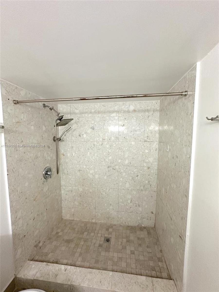 OCEAN BLVD ESTATES SEC A - Residential Lease