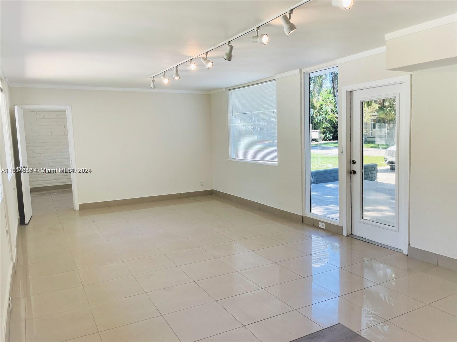 OCEAN BLVD ESTATES SEC A - Residential Lease