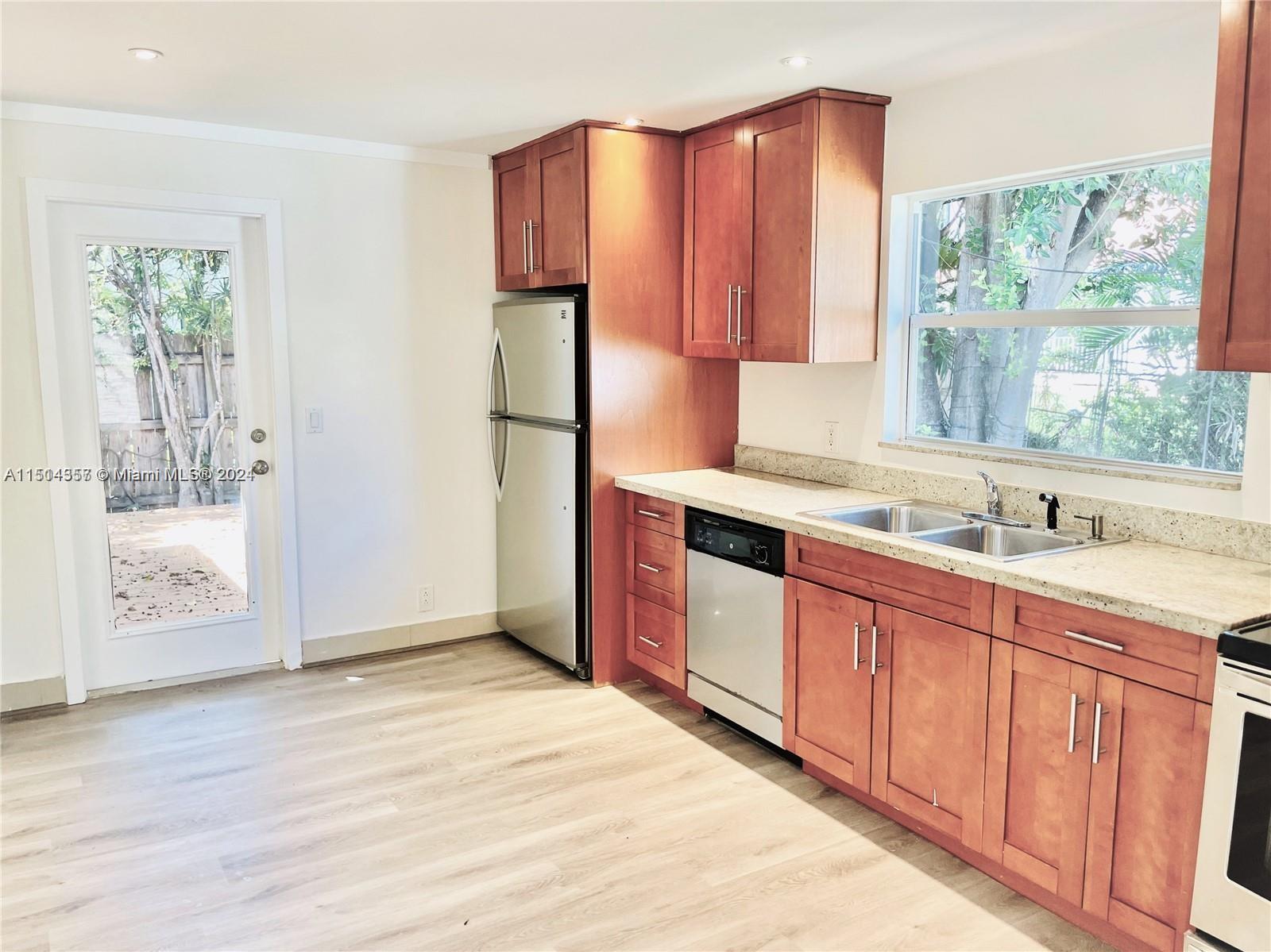 OCEAN BLVD ESTATES SEC A - Residential Lease