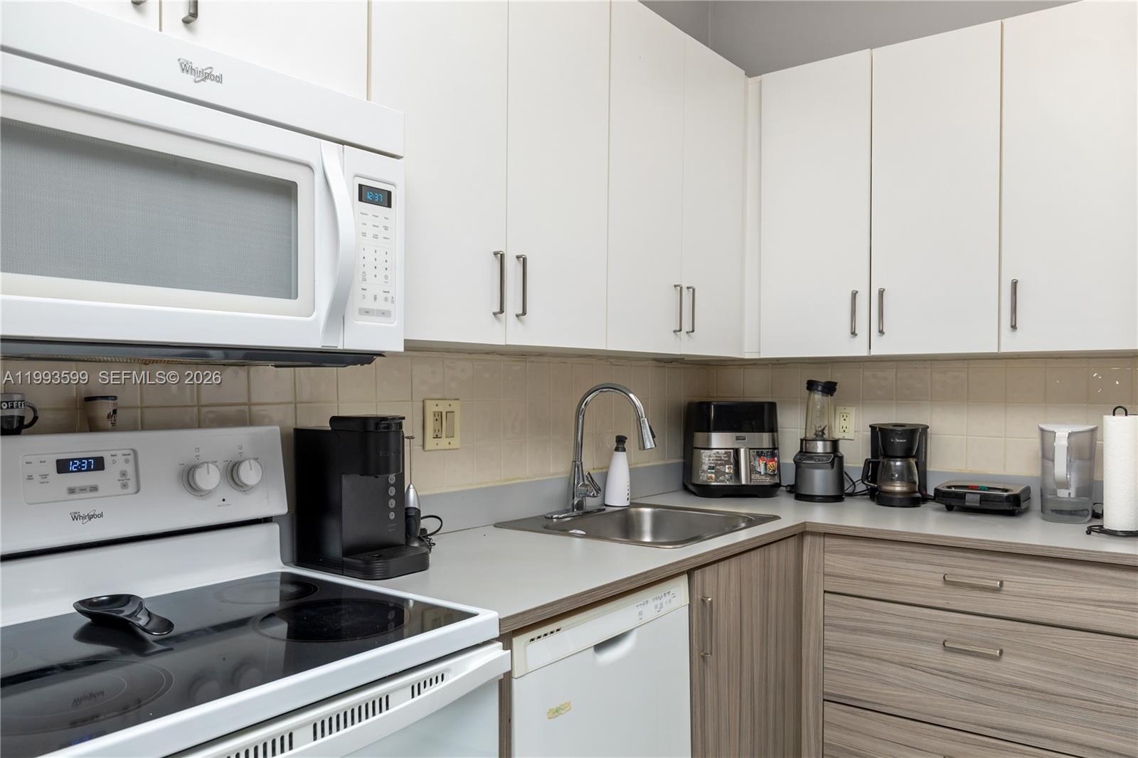 BELFORT CONDOMINIUM I - Residential