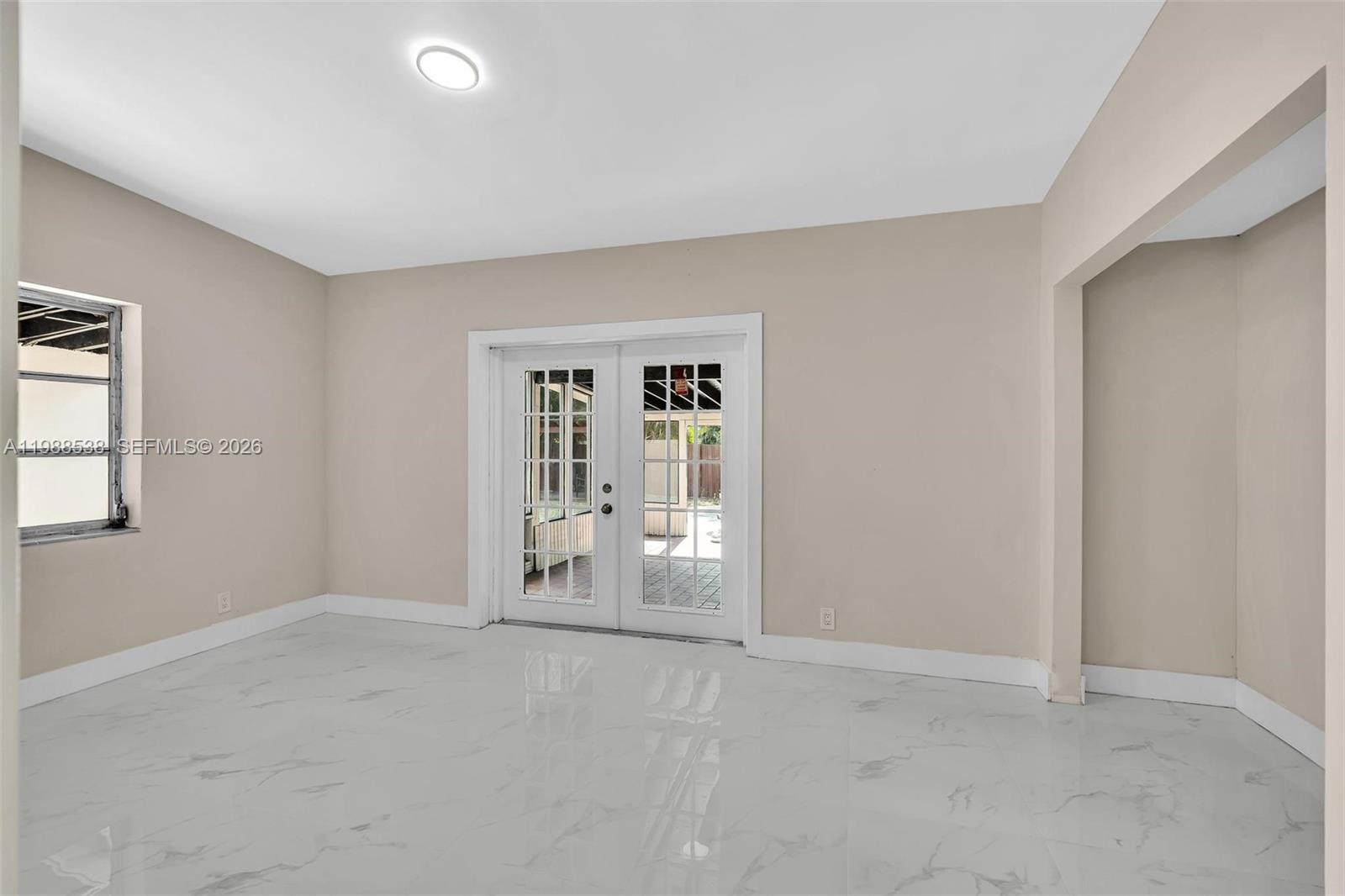 SHERWOOD FOREST - Residential Lease