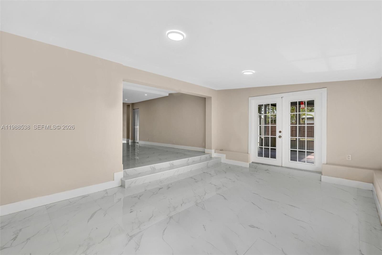 SHERWOOD FOREST - Residential Lease