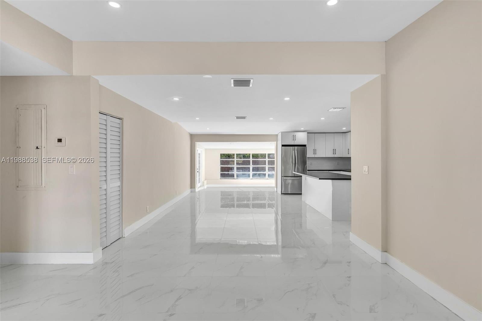 SHERWOOD FOREST - Residential Lease