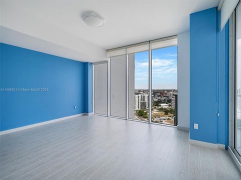 Condominium in Miami FL 2020 Bayshore Dr Dr 29.jpg