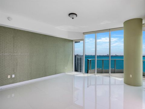 Condominium in Miami FL 2020 Bayshore Dr Dr 15.jpg