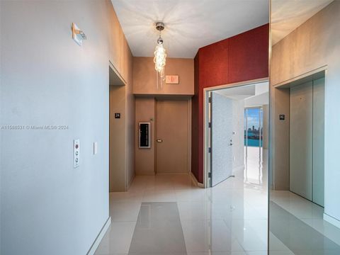 Condominium in Miami FL 2020 Bayshore Dr Dr 39.jpg