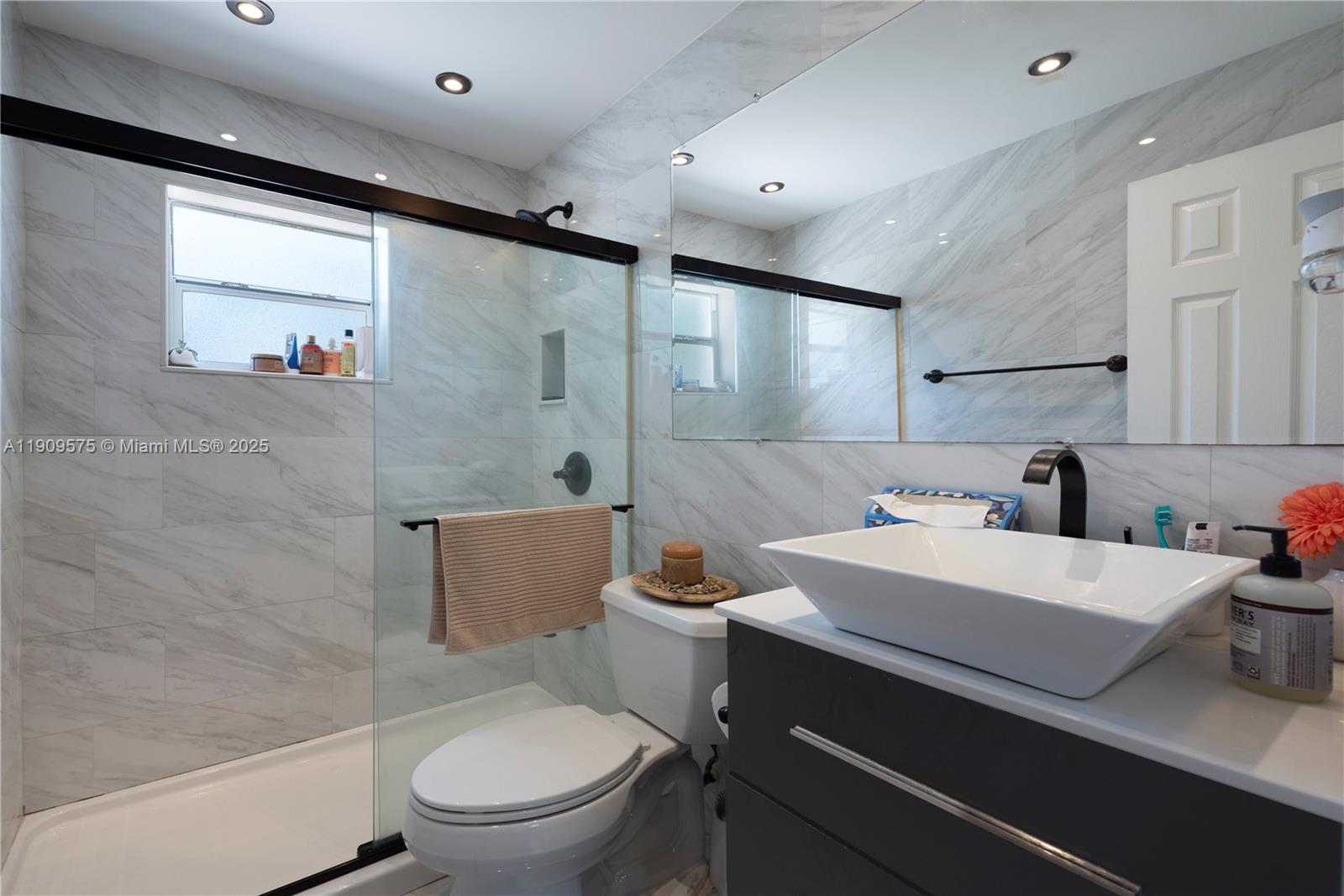 JUDY MANORS - Residential Lease