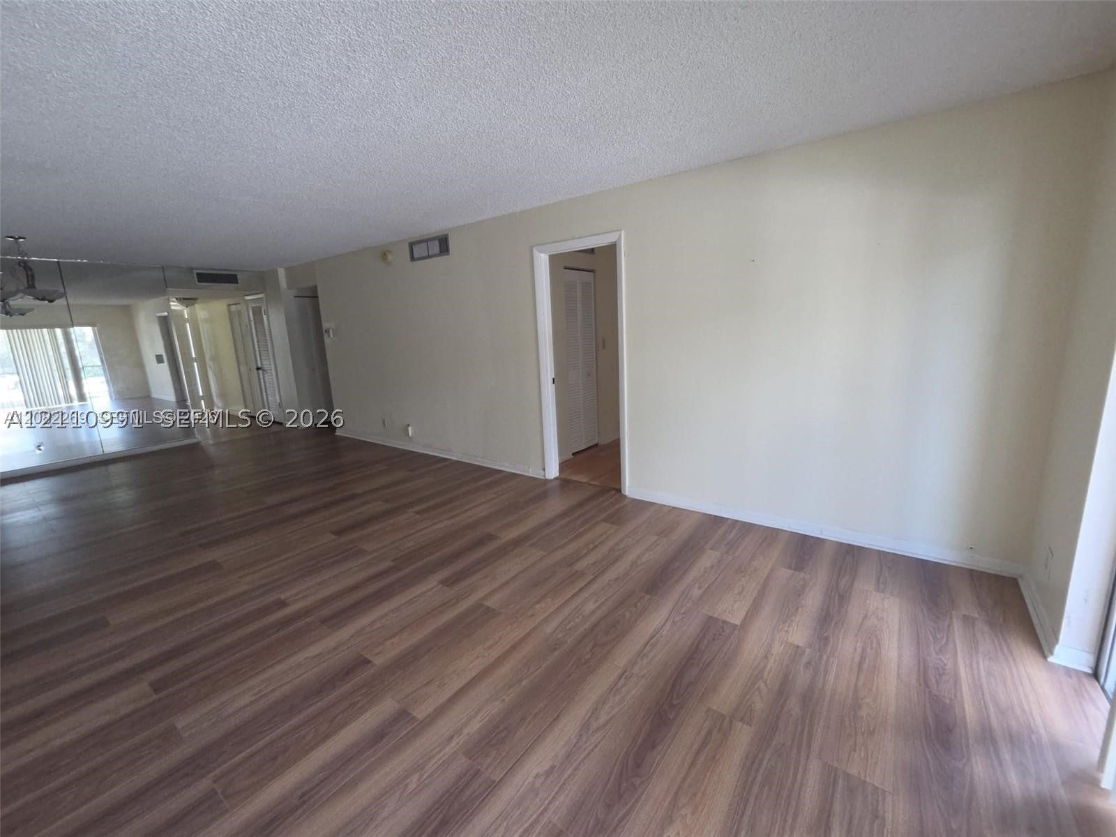 3360 Spanish Moss Ter 203
