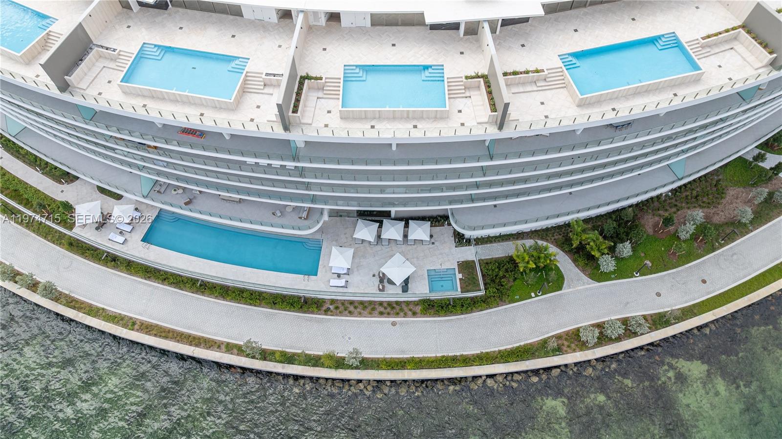 Vita Grove Isle - Residential