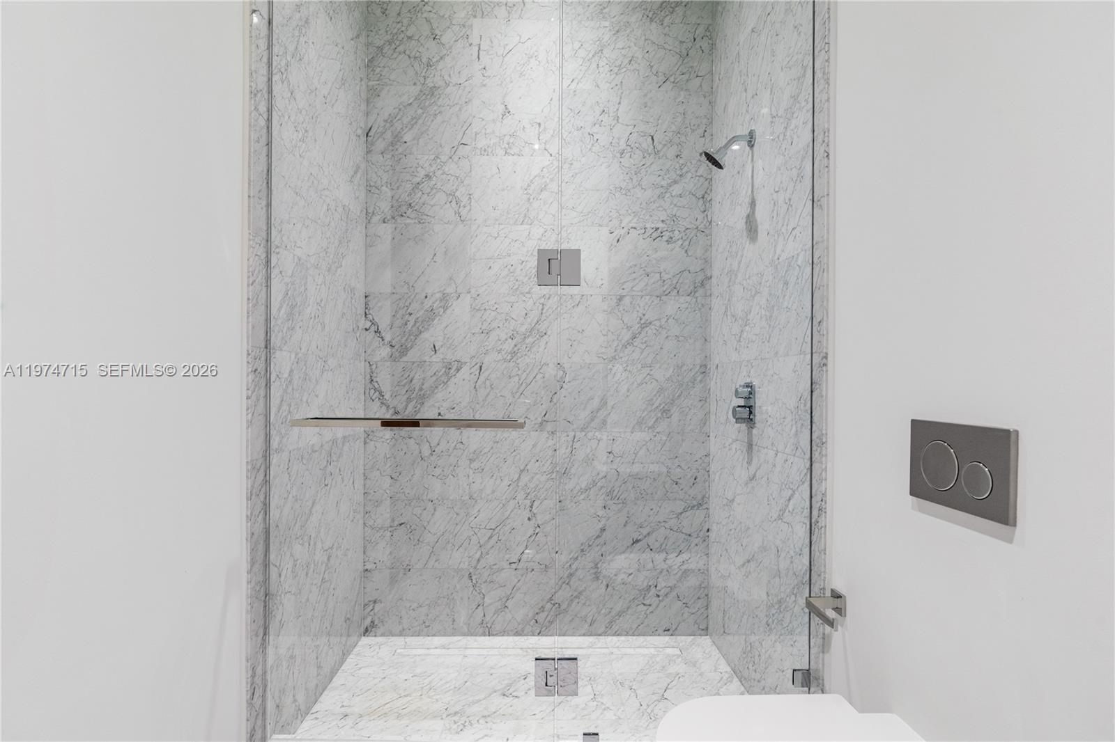 Vita Grove Isle - Residential