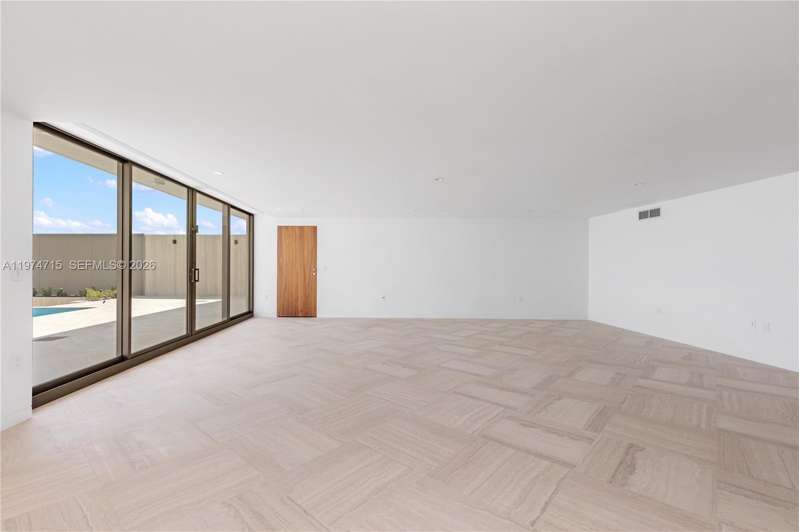 Vita Grove Isle - Residential