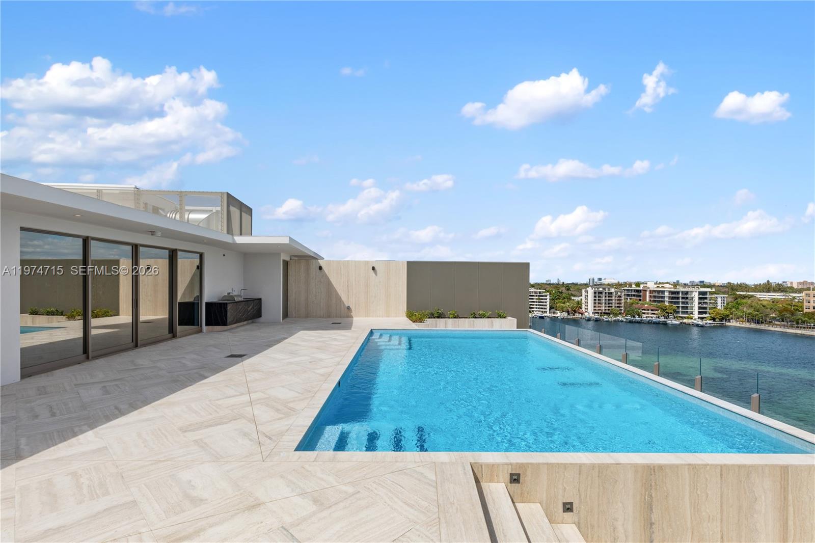 Vita Grove Isle - Residential