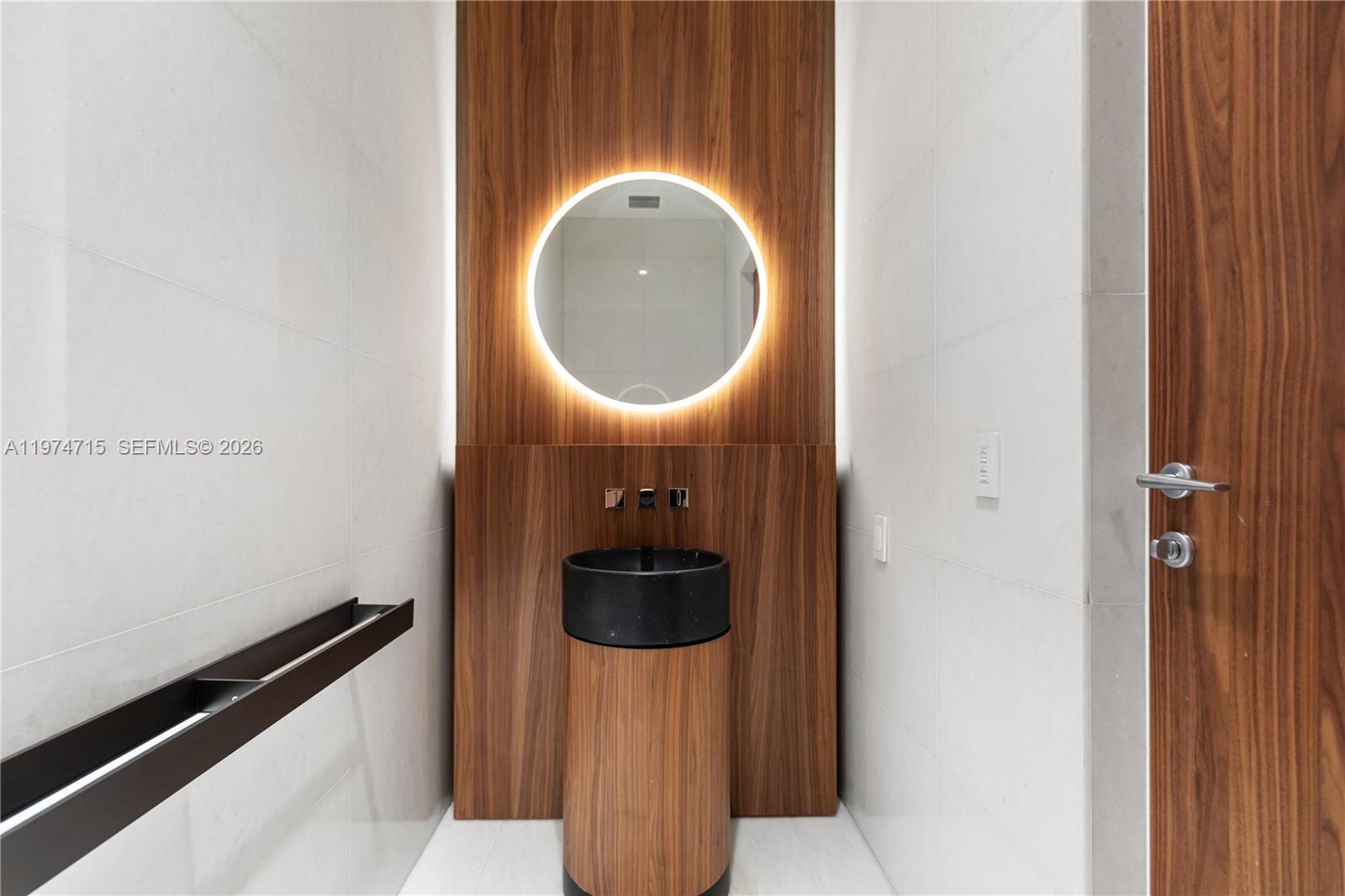 Vita Grove Isle - Residential