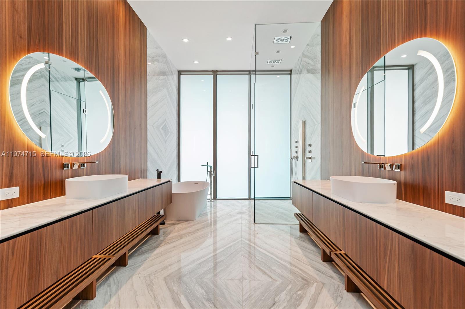 Vita Grove Isle - Residential