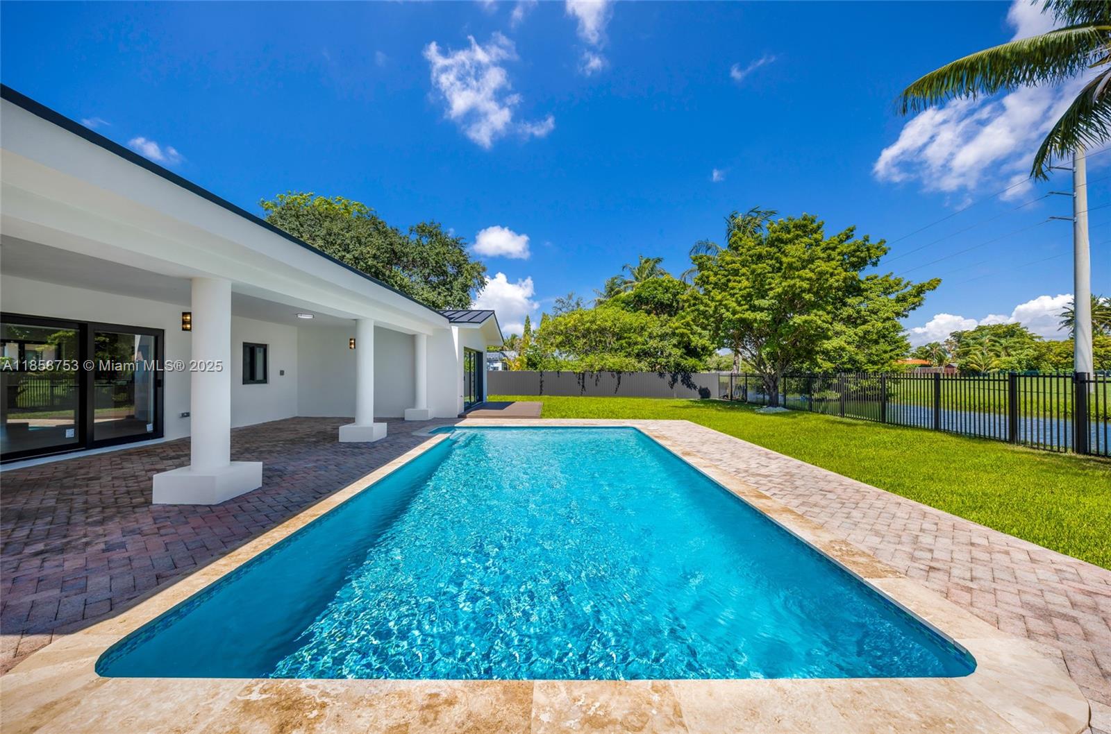 8021 SW 140th Ter