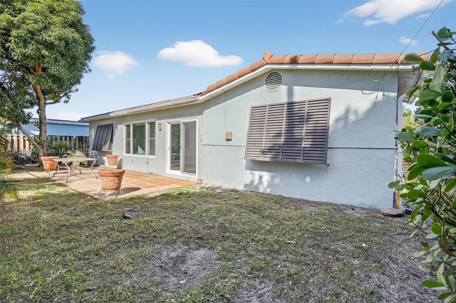 MIRAMAR PARK FIRST ADD - Residential Lease