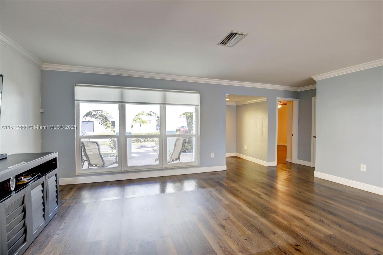 MIRAMAR PARK FIRST ADD - Residential Lease