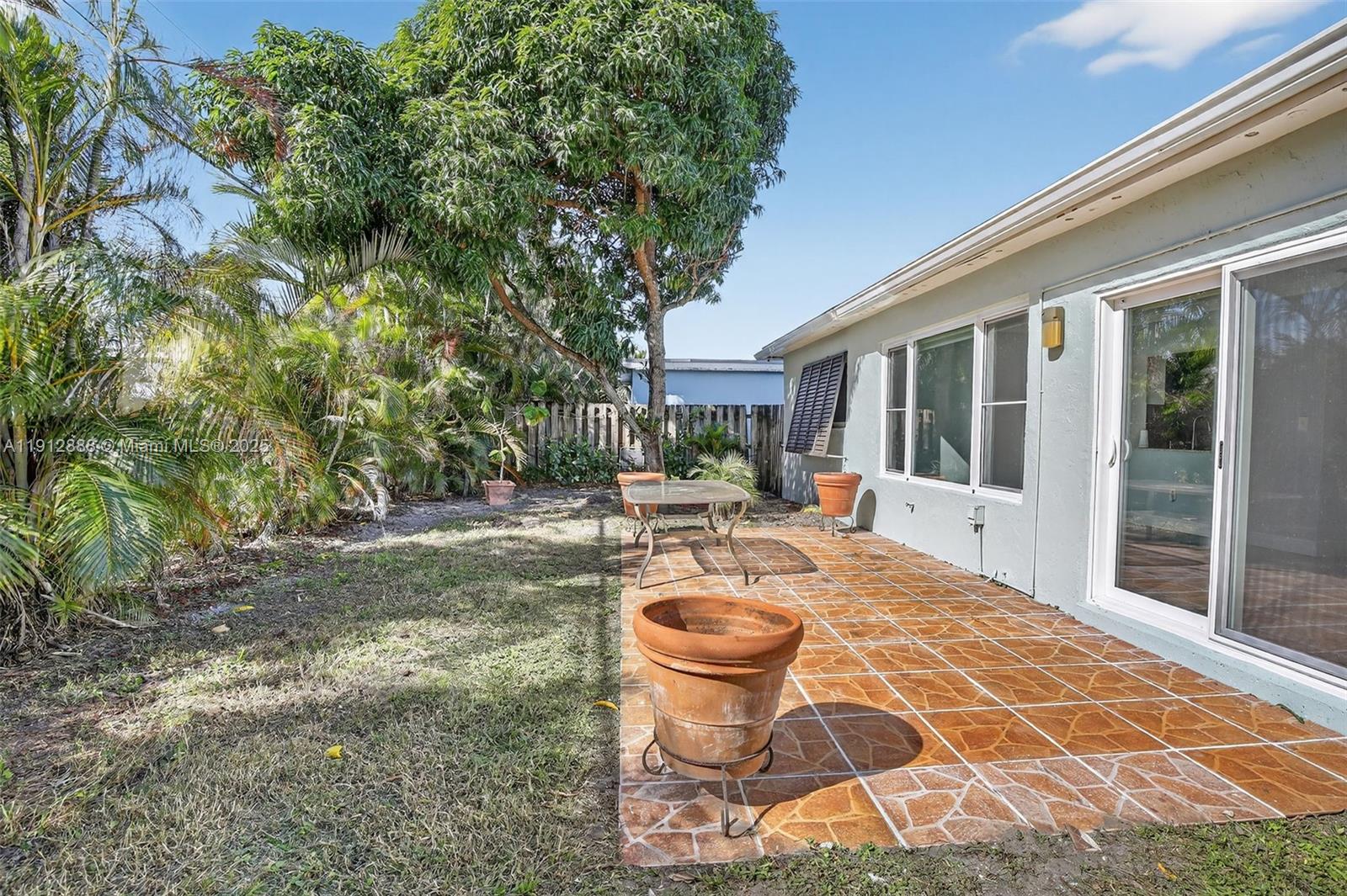 MIRAMAR PARK FIRST ADD - Residential Lease